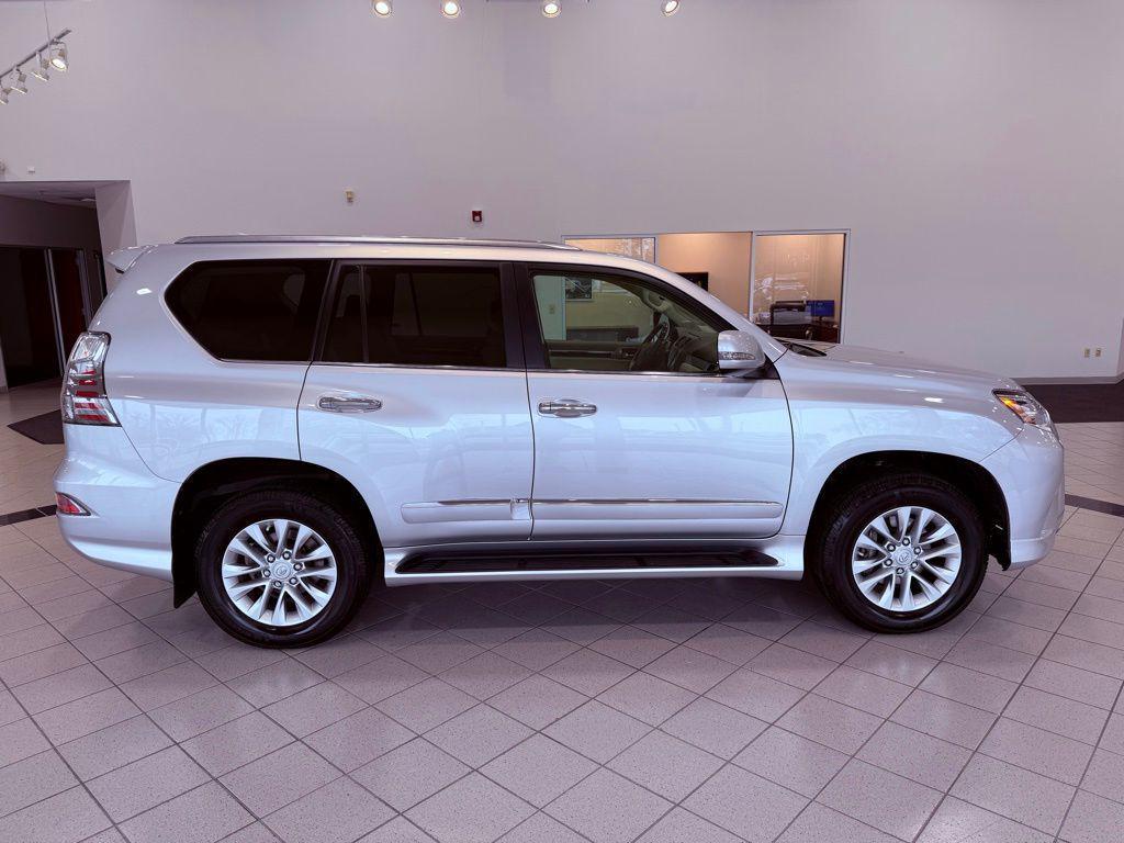 used 2019 Lexus GX 460 car, priced at $28,888