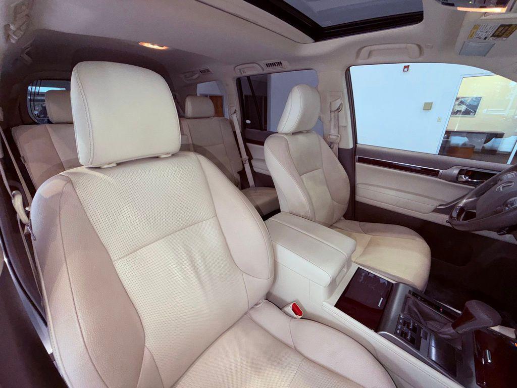 used 2019 Lexus GX 460 car, priced at $28,888