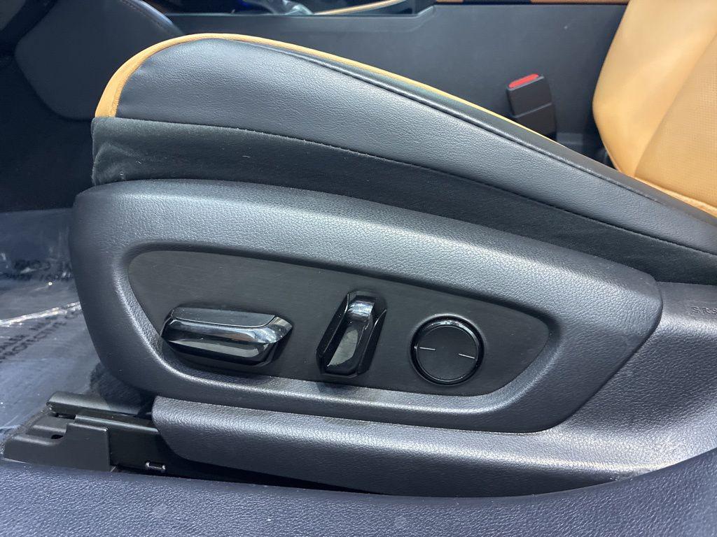 used 2025 Lexus ES 350 car, priced at $40,888