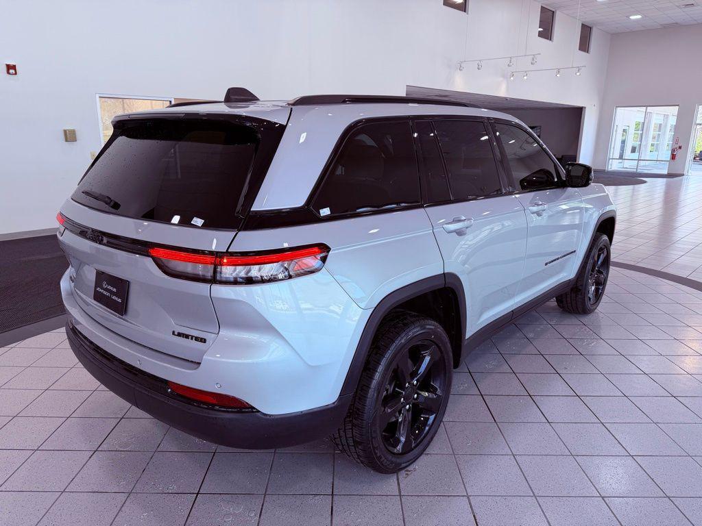 used 2024 Jeep Grand Cherokee car, priced at $31,988