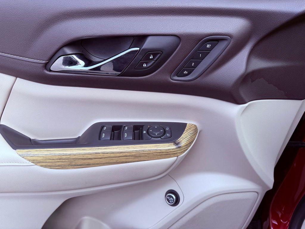 used 2019 GMC Acadia car, priced at $19,888