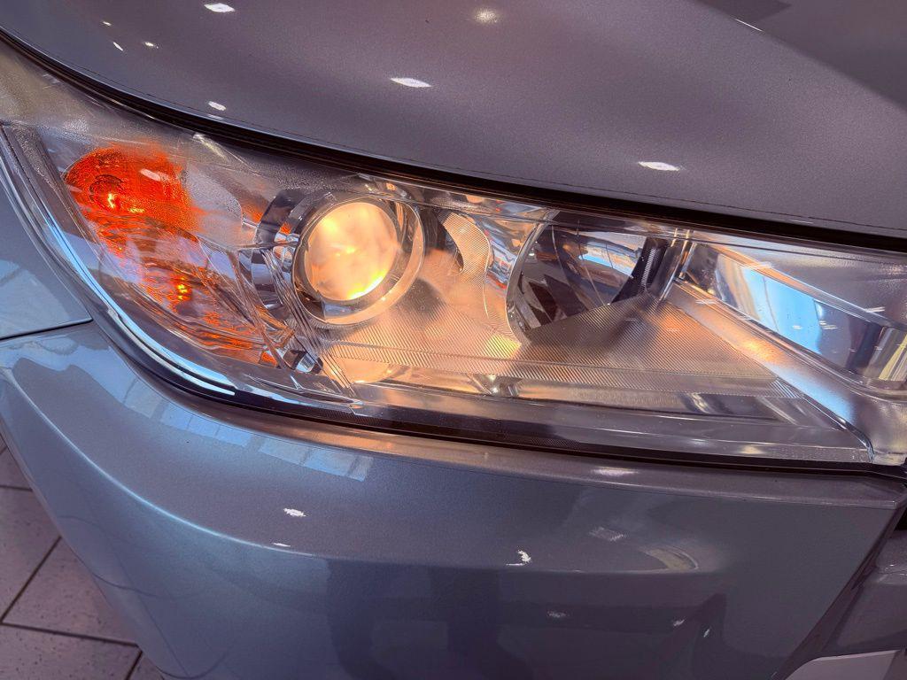 used 2018 Toyota Highlander car, priced at $14,988