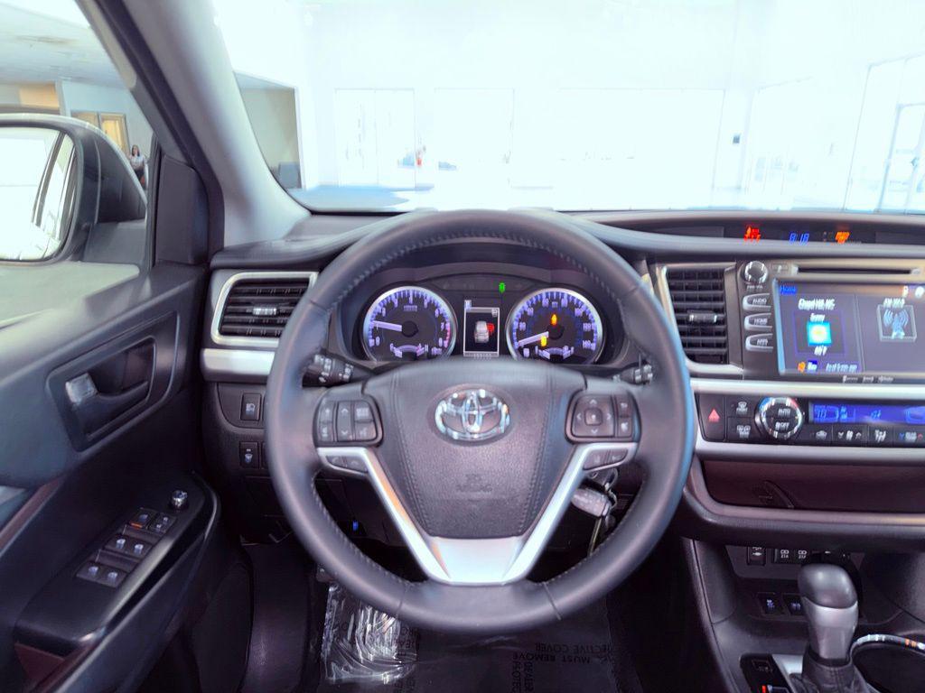 used 2018 Toyota Highlander car, priced at $14,988