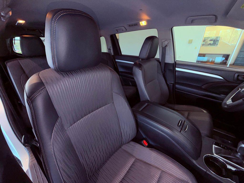 used 2018 Toyota Highlander car, priced at $14,988
