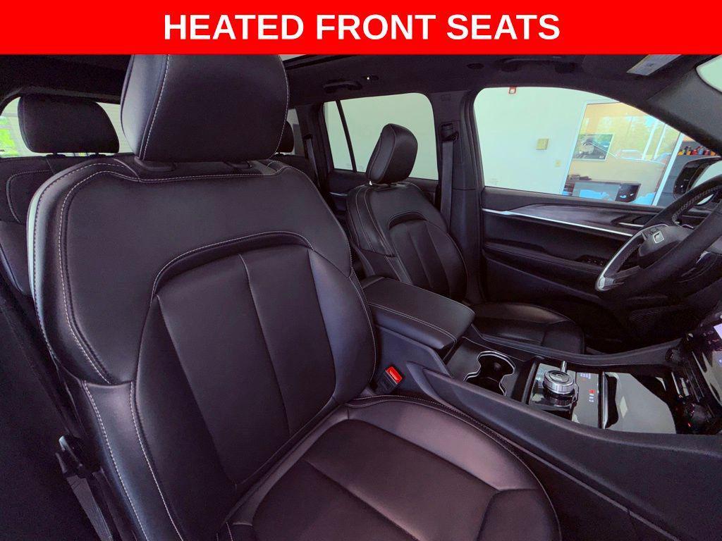 used 2024 Jeep Grand Cherokee car, priced at $37,488
