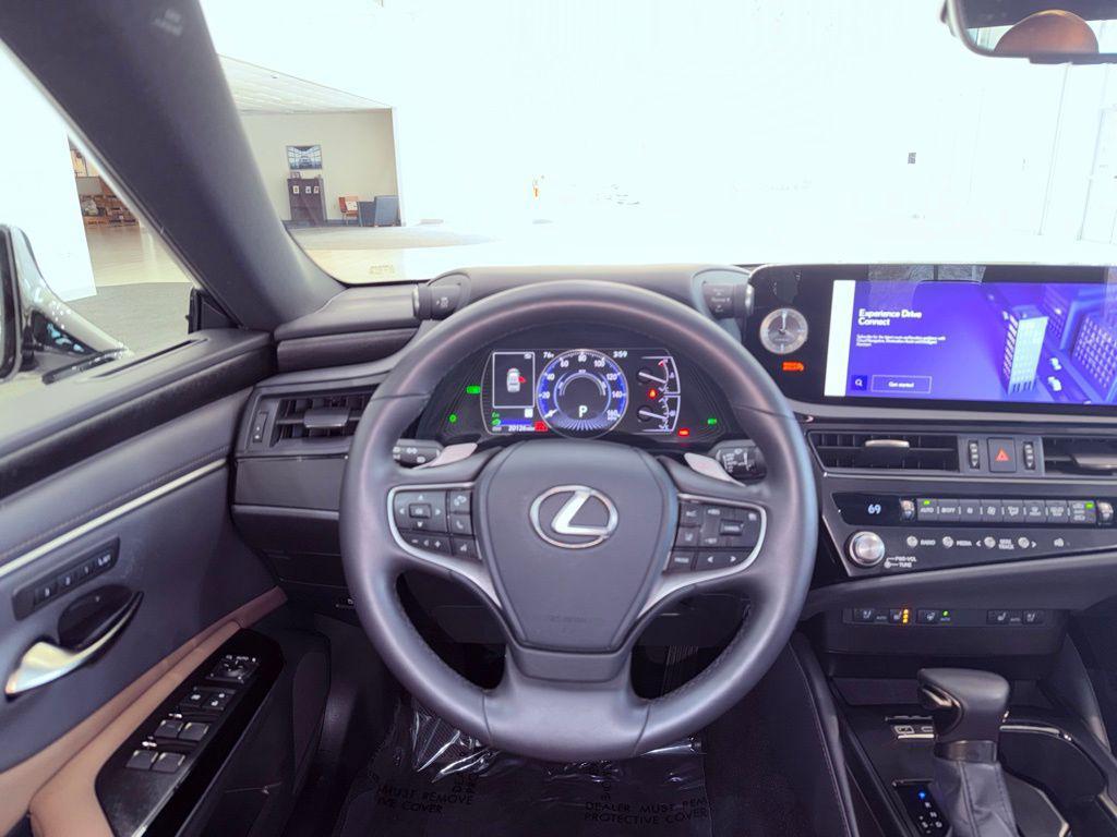 used 2025 Lexus ES 300h car, priced at $44,888