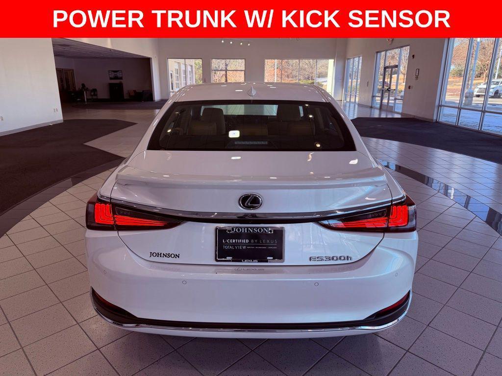 used 2025 Lexus ES 300h car, priced at $43,988