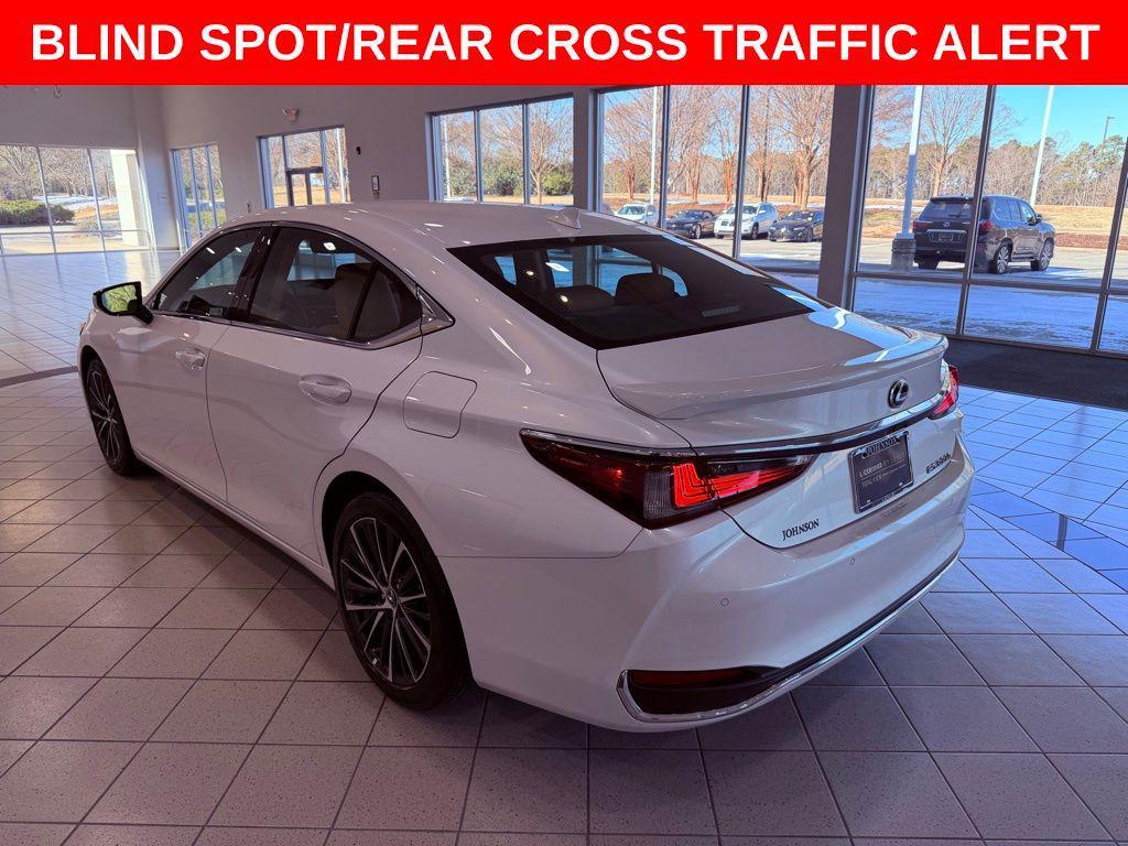 used 2025 Lexus ES 300h car, priced at $43,988
