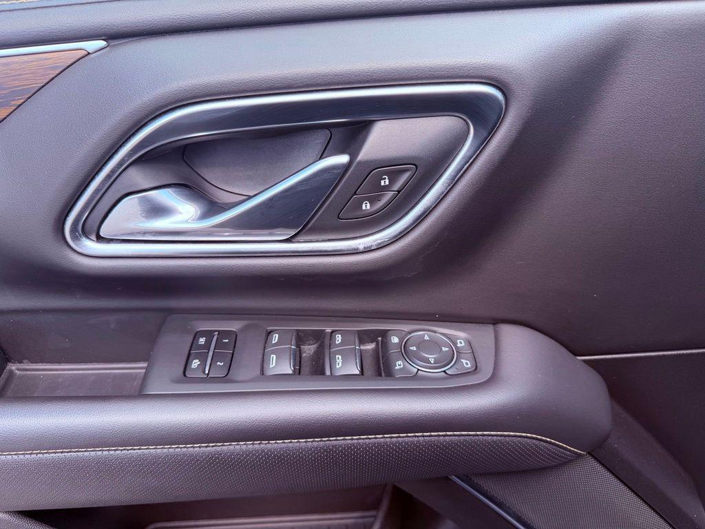 used 2021 Chevrolet Suburban car, priced at $44,786