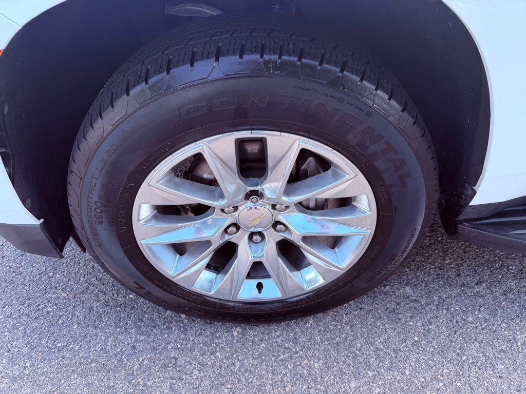 used 2021 Chevrolet Suburban car, priced at $44,786