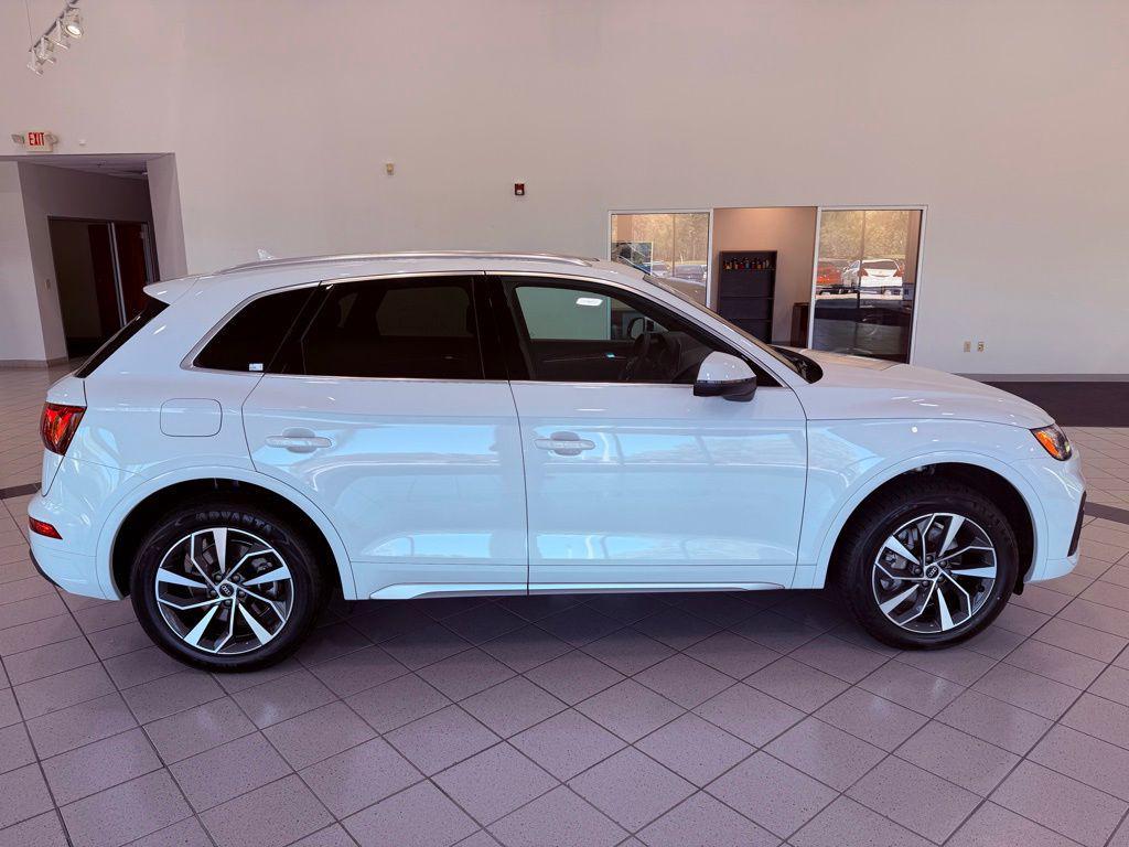 used 2021 Audi Q5 car, priced at $28,888