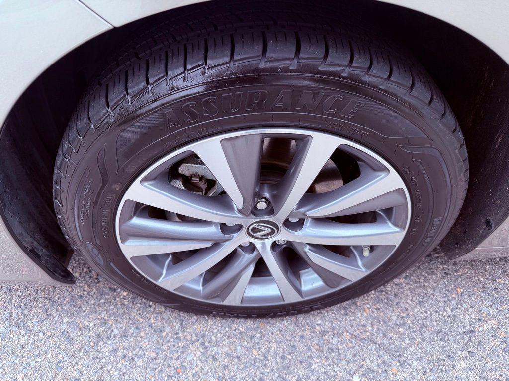 used 2021 Lexus ES 300h car, priced at $35,887
