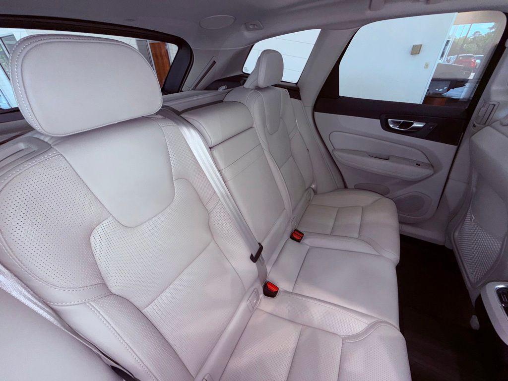 used 2021 Volvo XC60 car, priced at $29,988