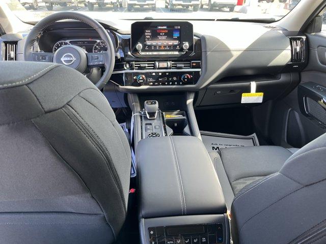 new 2025 Nissan Pathfinder car, priced at $38,000