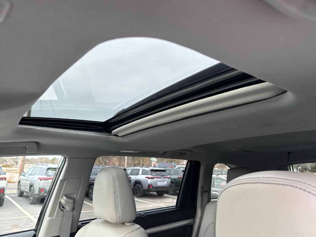 used 2019 Toyota Highlander car, priced at $26,998