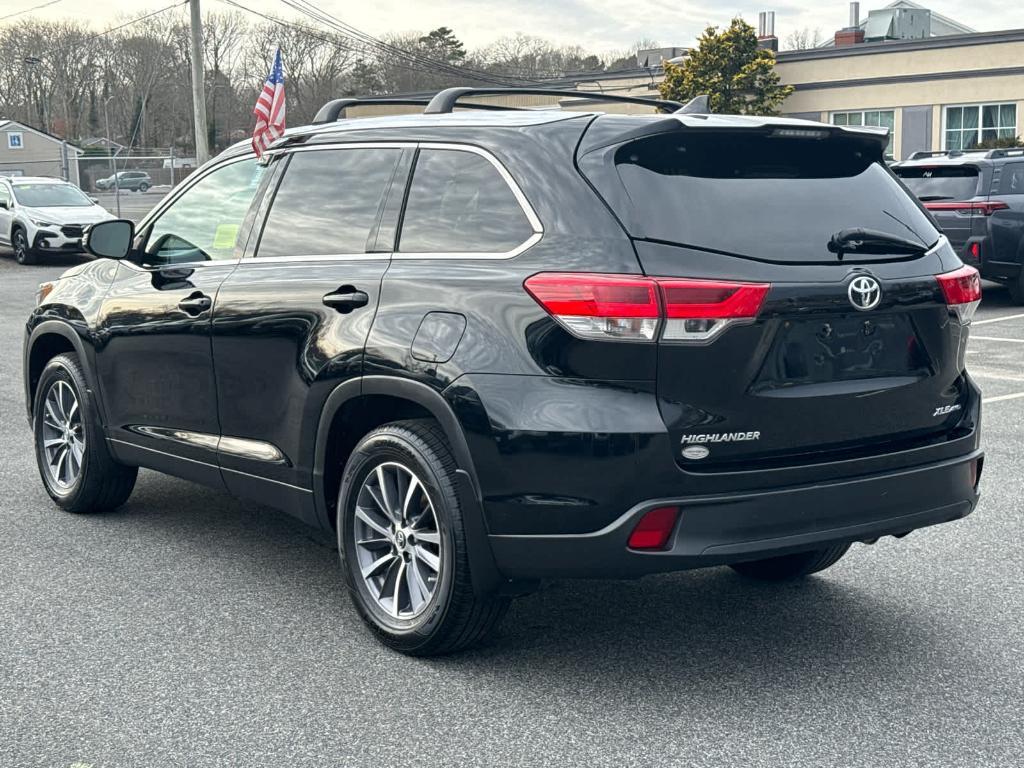 used 2019 Toyota Highlander car, priced at $26,998