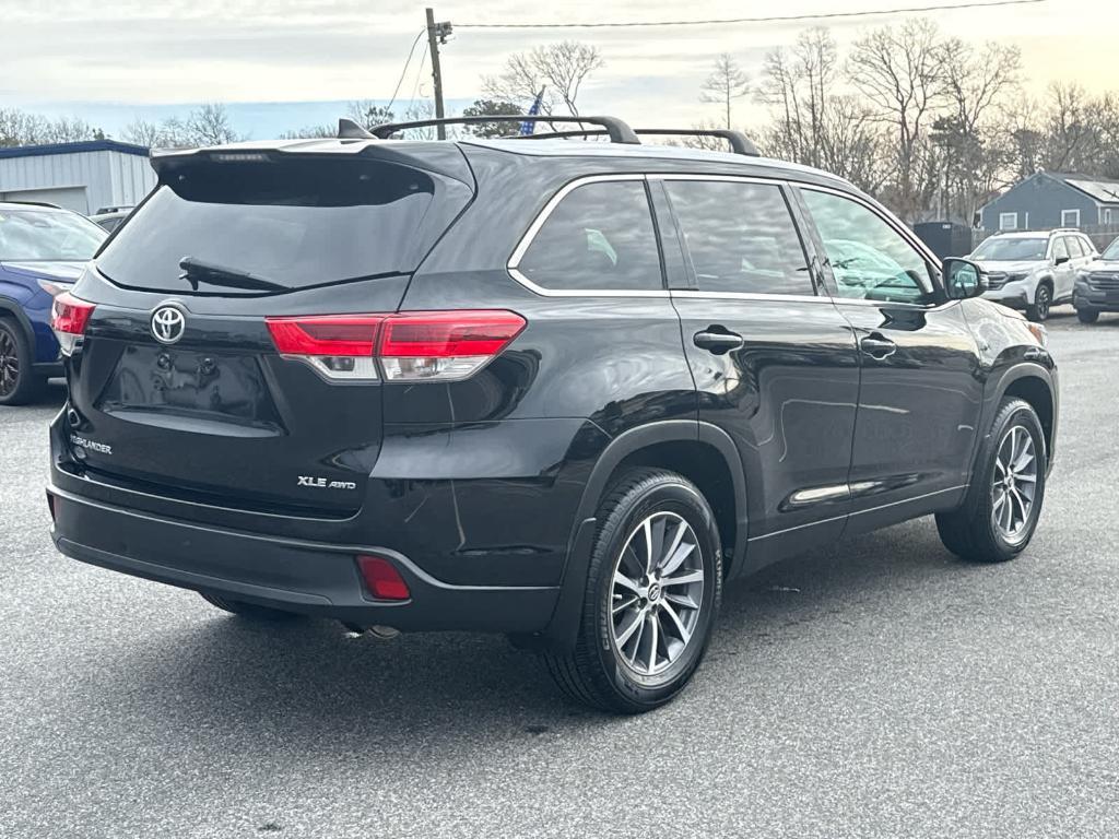 used 2019 Toyota Highlander car, priced at $26,998