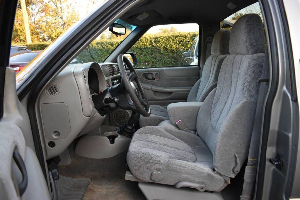 used 2001 GMC Sonoma car, priced at $9,990