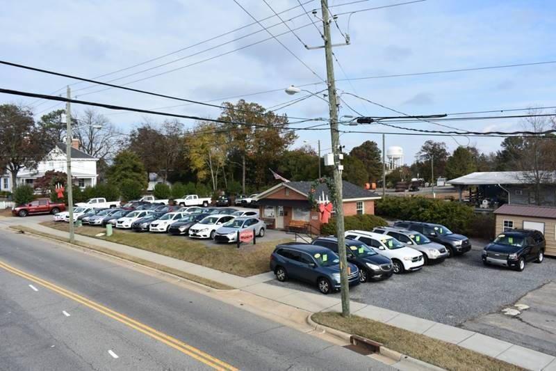 used 2021 Ford Escape car, priced at $17,990