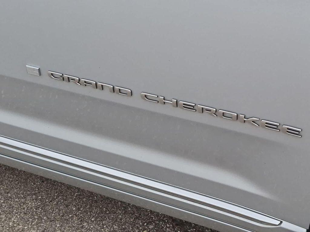 used 2022 Jeep Grand Cherokee car, priced at $31,834