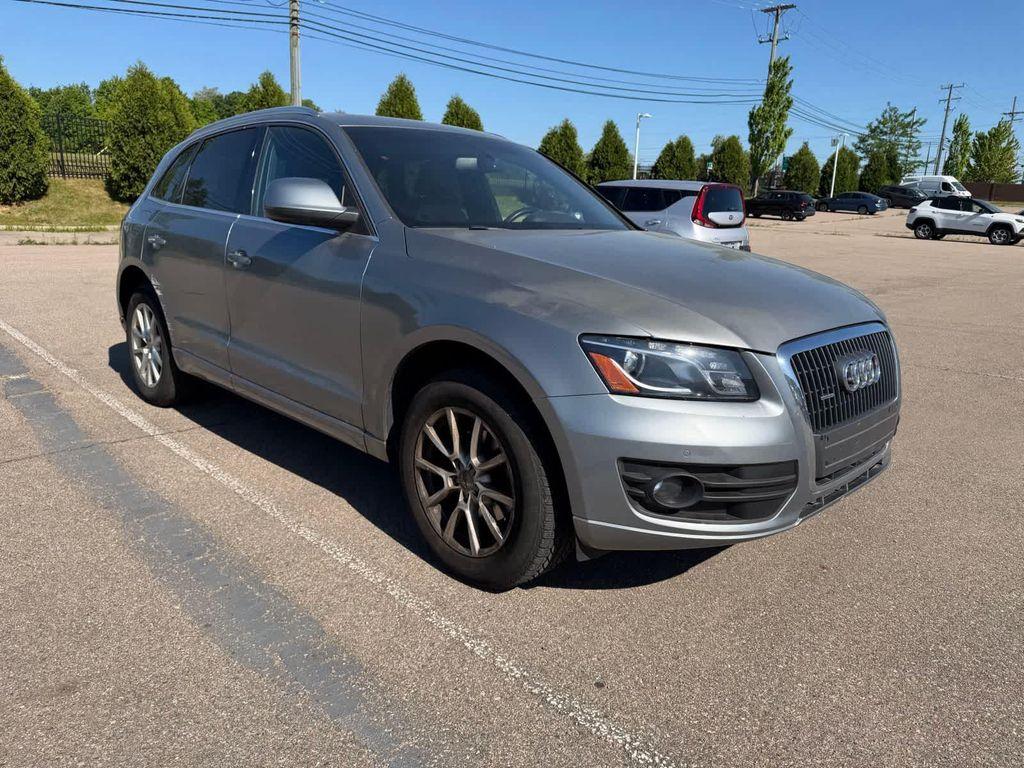 used 2011 Audi Q5 car, priced at $3,103