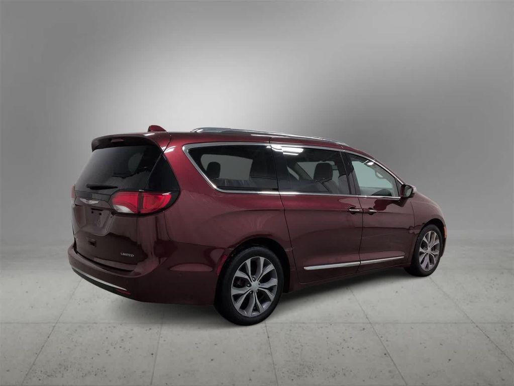 used 2019 Chrysler Pacifica car, priced at $18,338