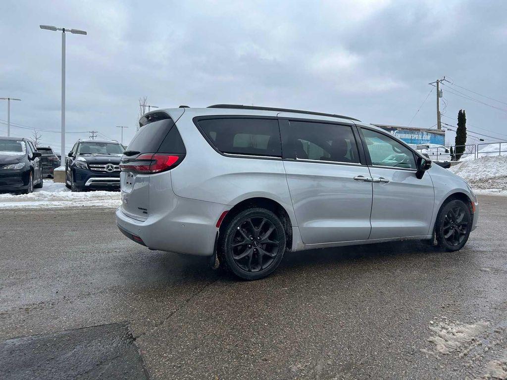 used 2023 Chrysler Pacifica car, priced at $34,995