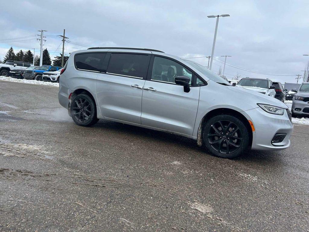 used 2023 Chrysler Pacifica car, priced at $34,995
