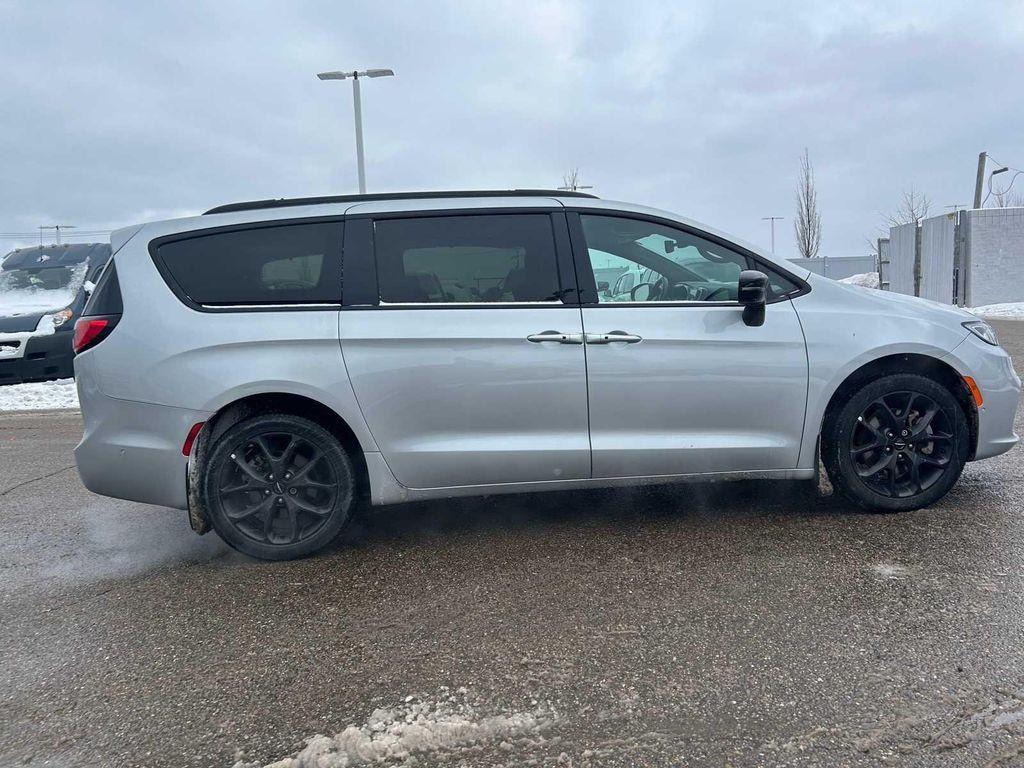 used 2023 Chrysler Pacifica car, priced at $34,995