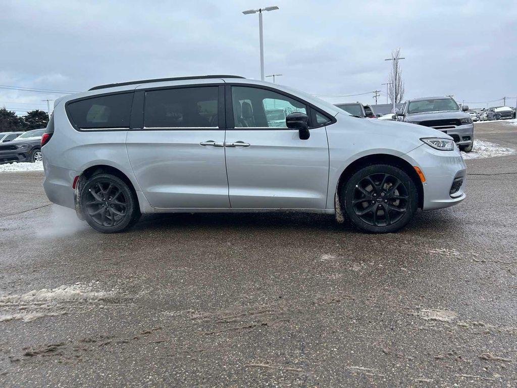 used 2023 Chrysler Pacifica car, priced at $34,995