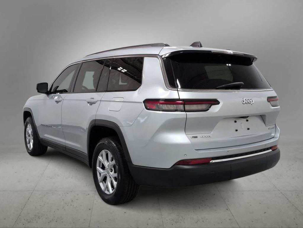 used 2022 Jeep Grand Cherokee L car, priced at $25,921