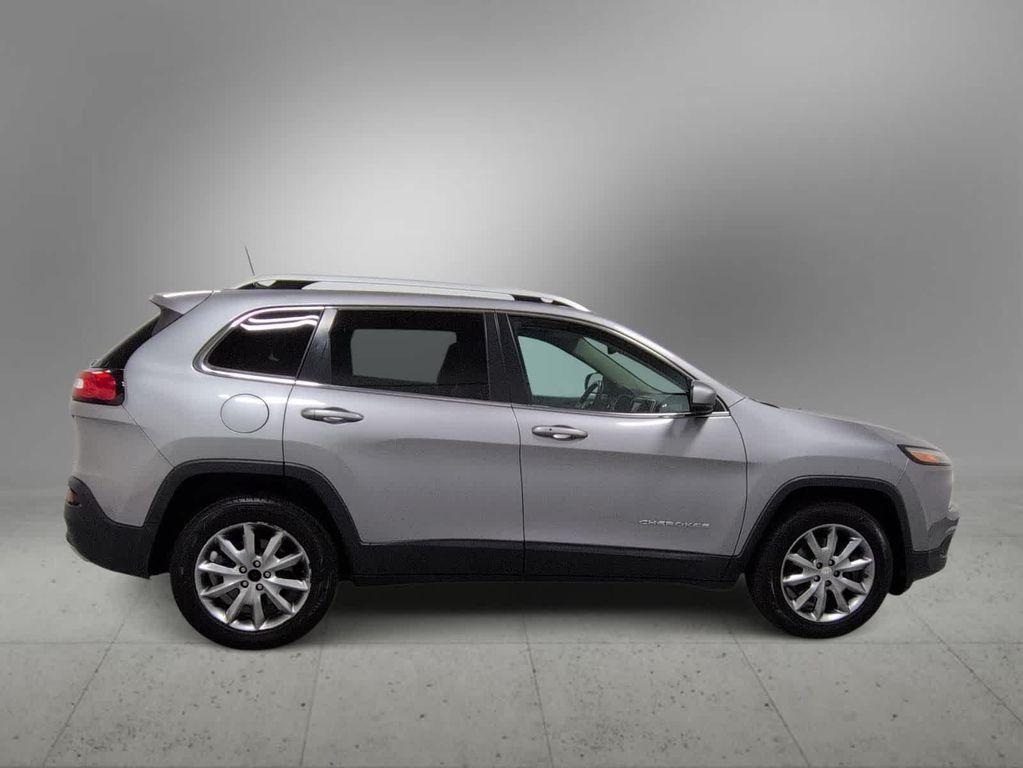 used 2018 Jeep Cherokee car, priced at $12,258