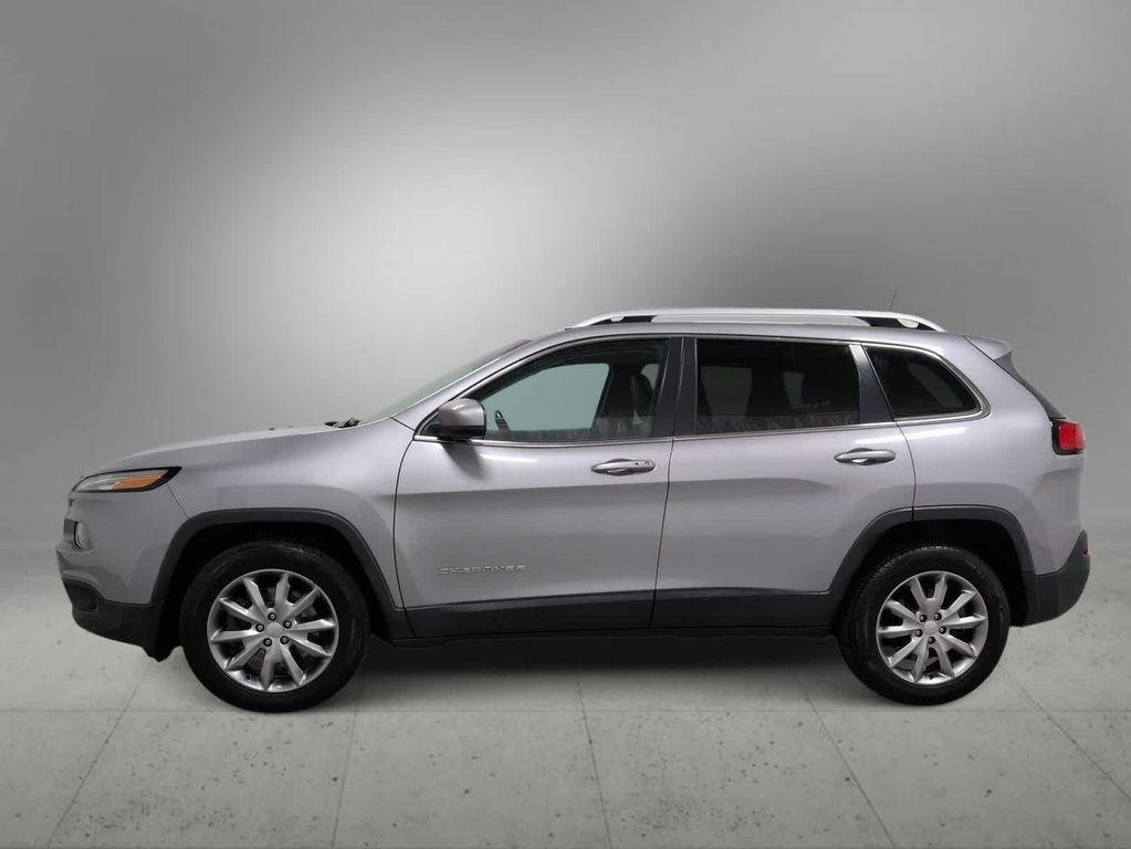 used 2018 Jeep Cherokee car, priced at $12,258