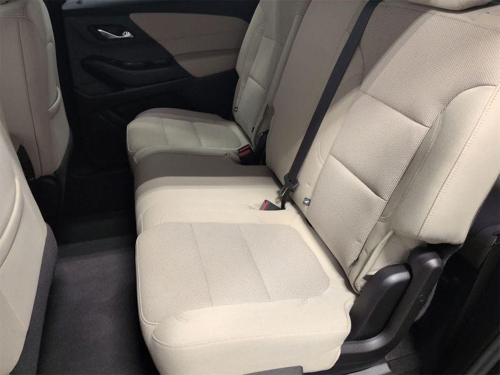 used 2023 Chevrolet Traverse car, priced at $20,095