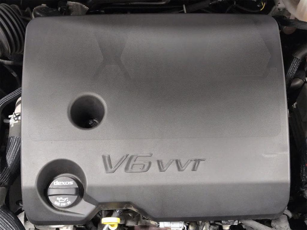 used 2023 Chevrolet Traverse car, priced at $20,095