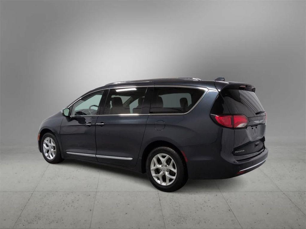 used 2020 Chrysler Pacifica car, priced at $18,660