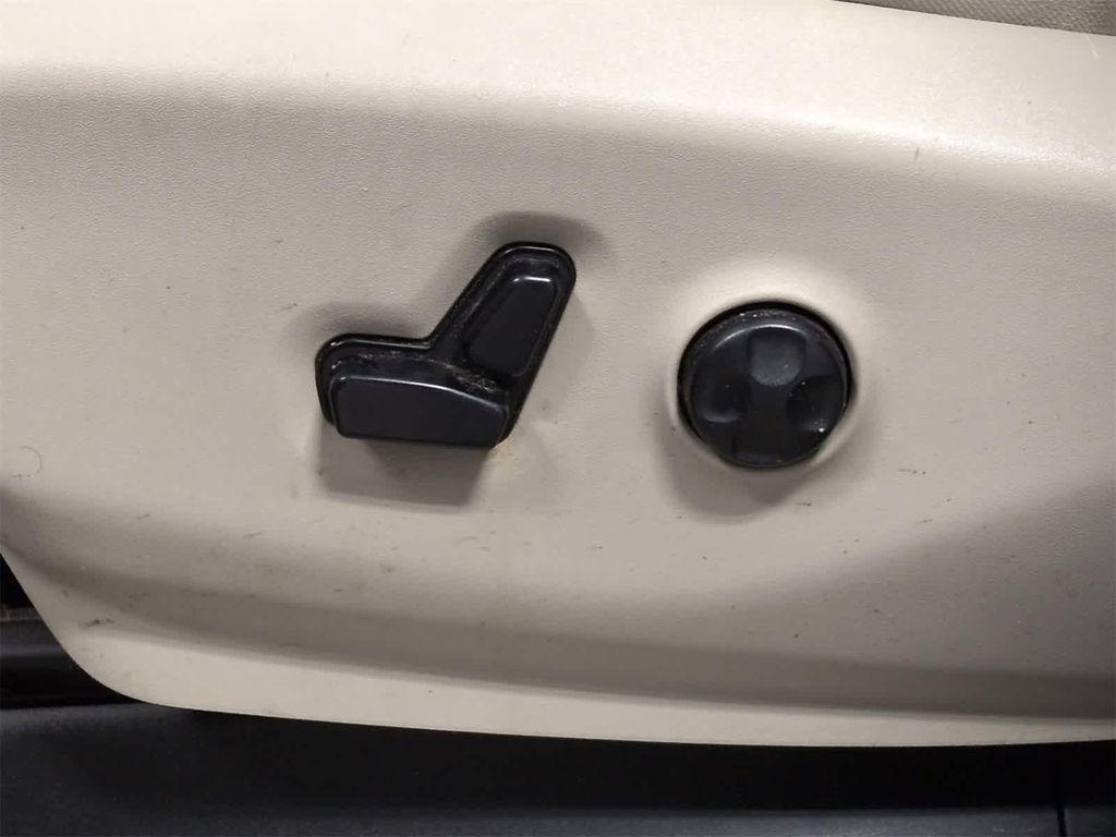 used 2020 Chrysler Pacifica car, priced at $18,660