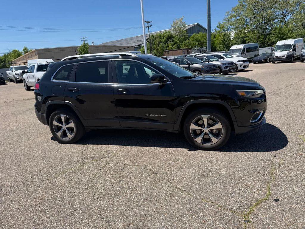 used 2019 Jeep Cherokee car, priced at $19,473