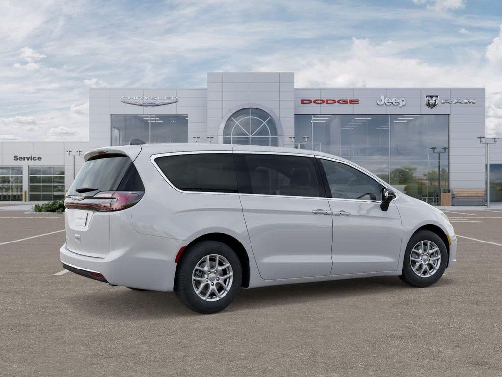 new 2026 Chrysler Pacifica car, priced at $39,321