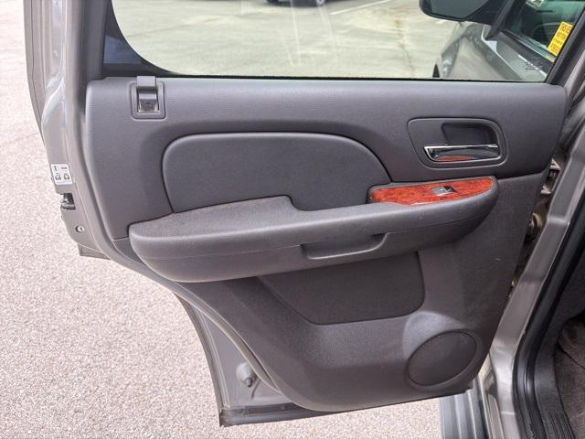 used 2012 GMC Yukon car, priced at $12,000