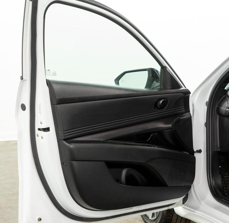 used 2025 Hyundai ELANTRA HEV car, priced at $21,999