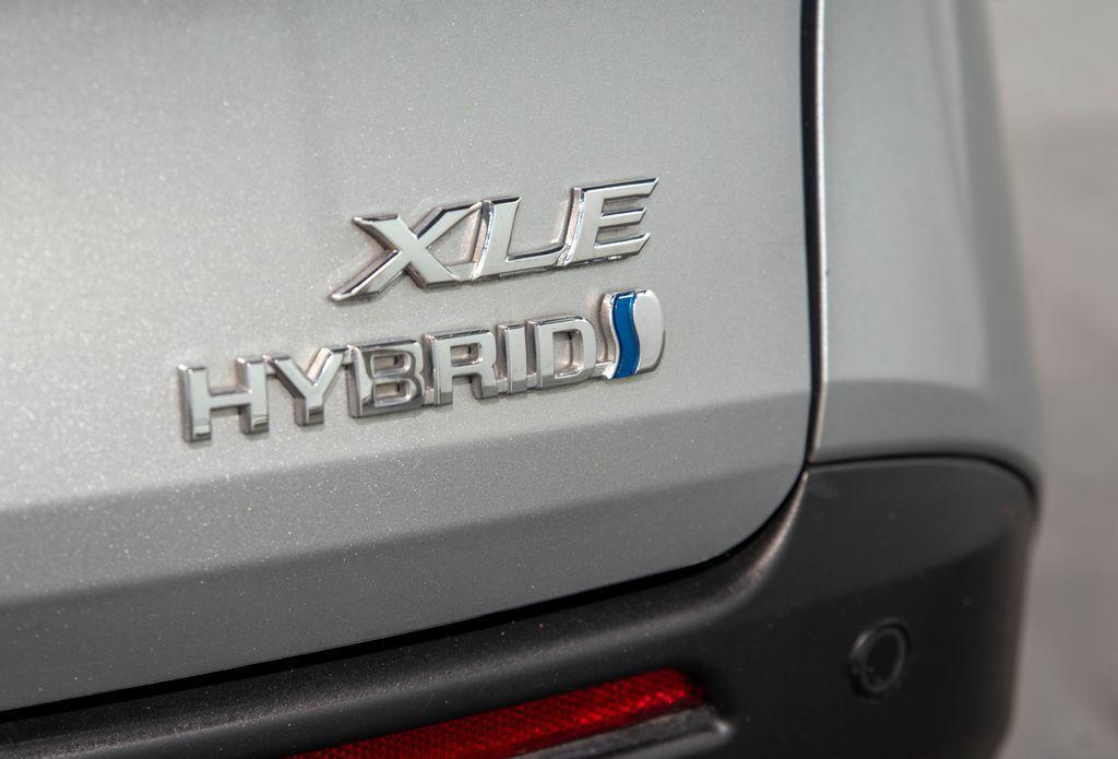 used 2023 Toyota Sienna car, priced at $34,999