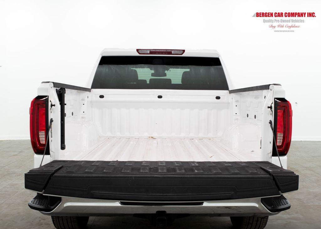 used 2025 GMC Sierra 1500 car, priced at $35,892