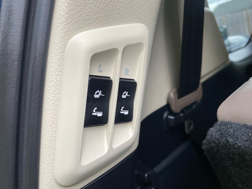 used 2022 Lexus GX 460 car, priced at $46,599