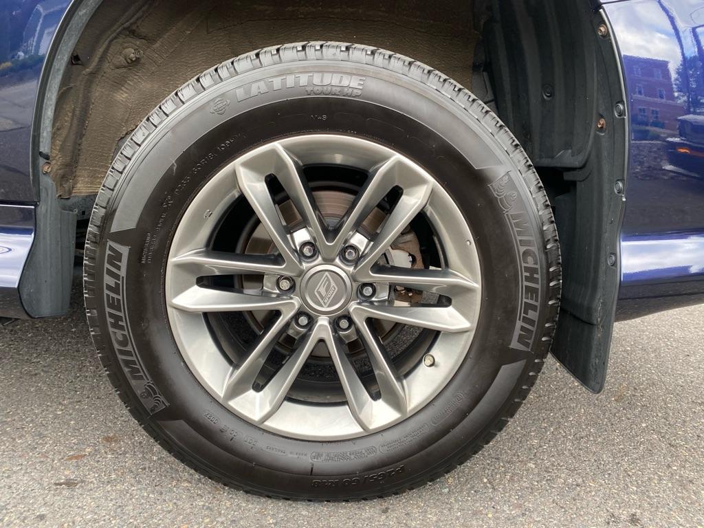 used 2022 Lexus GX 460 car, priced at $46,599