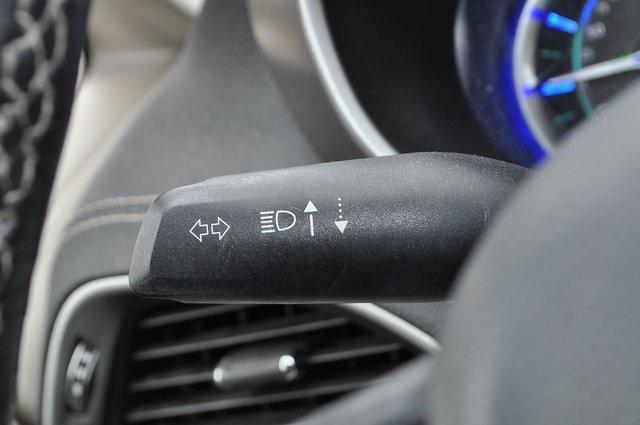 used 2021 Chrysler Pacifica Hybrid car, priced at $17,621