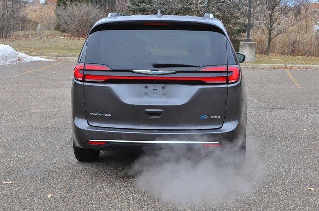 used 2021 Chrysler Pacifica Hybrid car, priced at $17,621