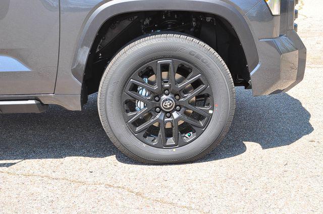 new 2026 Toyota Tundra Hybrid car, priced at $64,918