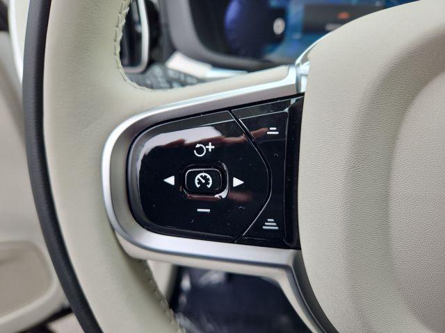 new 2026 Volvo XC60 Plug-In Hybrid car, priced at $76,295