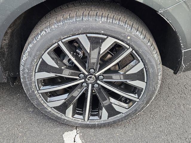 new 2026 Volvo XC60 car, priced at $63,195